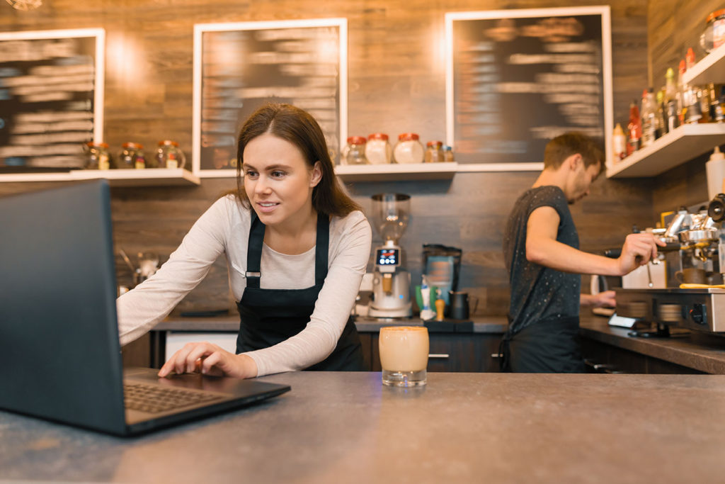 How to Market Your Restaurant on Social Media